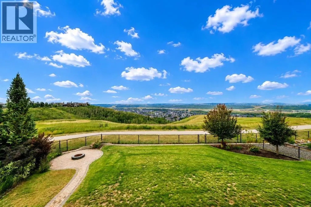96 Cranarch Heights SE