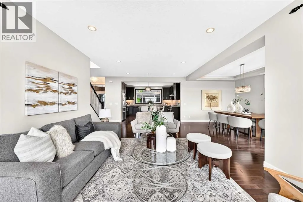 96 Cranarch Heights SE