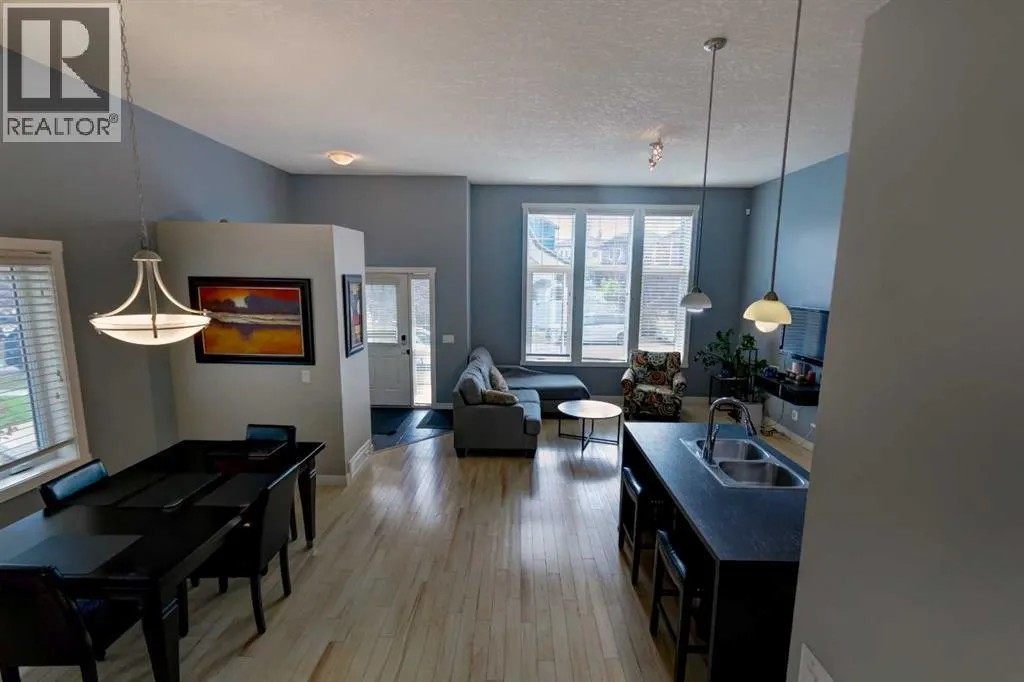 6 Elgin Meadows Road SE