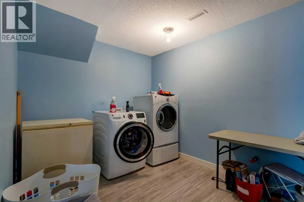 6 Elgin Meadows Road SE
