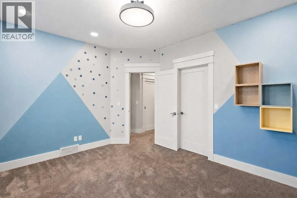 216 Aspen Summit Bay SW
