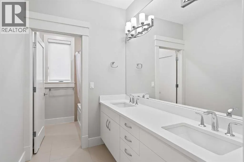216 Aspen Summit Bay SW