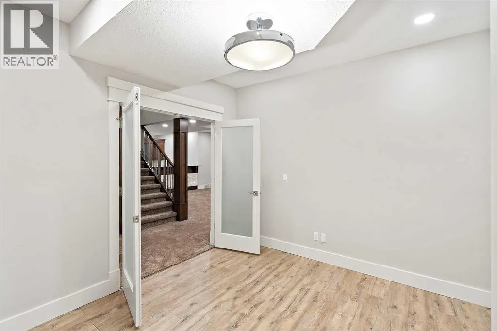 216 Aspen Summit Bay SW