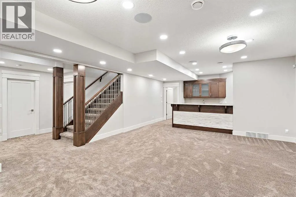 216 Aspen Summit Bay SW