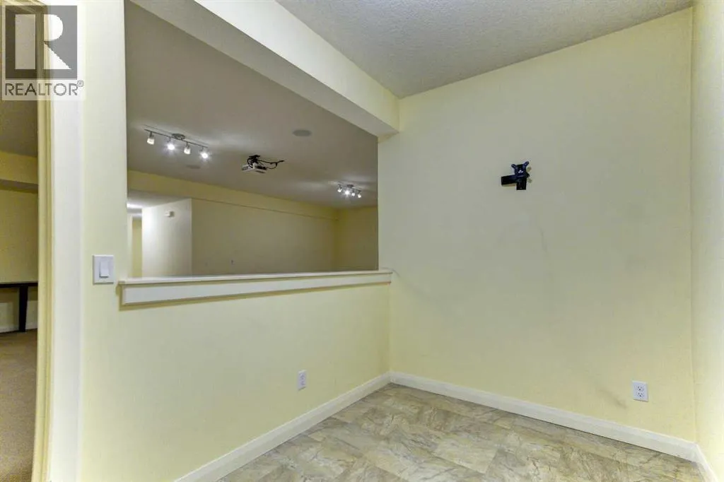 406 Silverado Boulevard SW