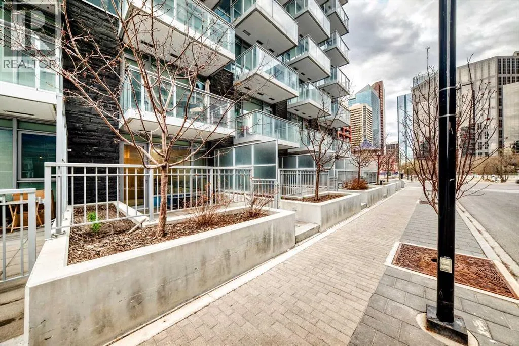104, 108 Waterfront Court SW