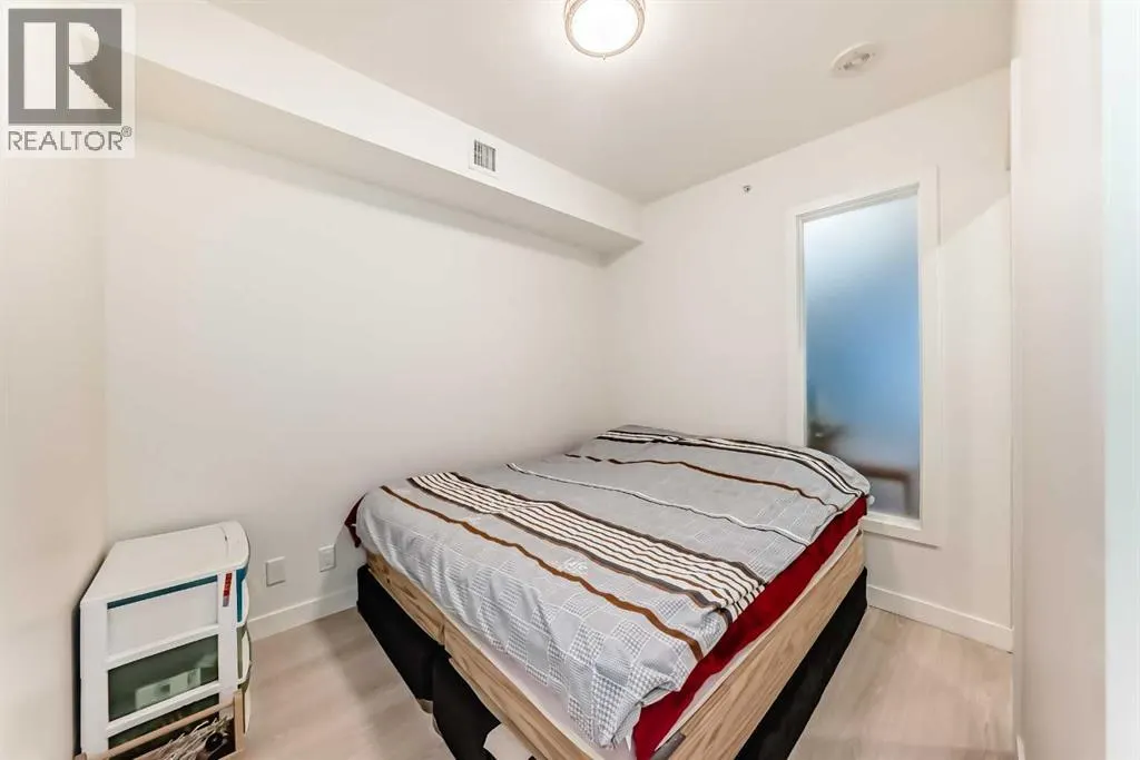 104, 108 Waterfront Court SW