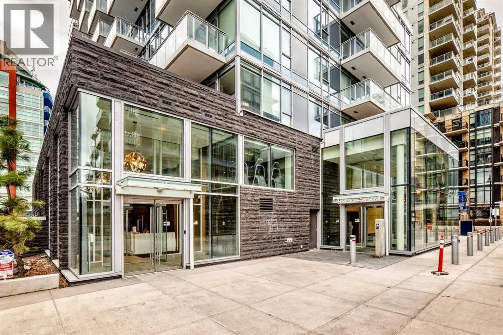 104, 108 Waterfront Court SW