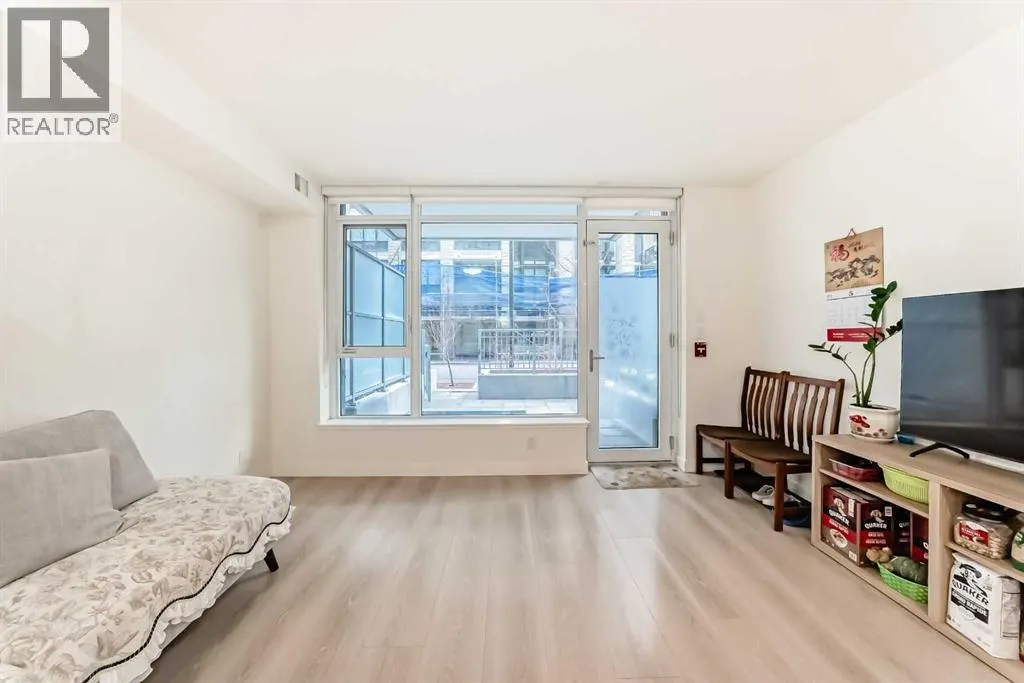 104, 108 Waterfront Court SW