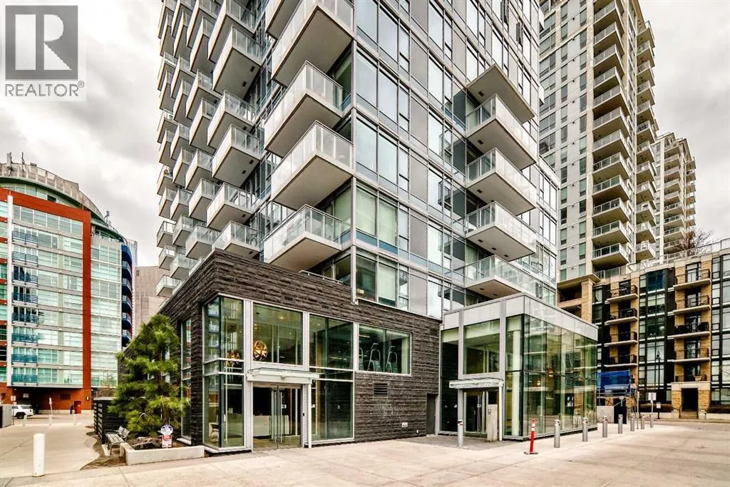 104, 108 Waterfront Court SW