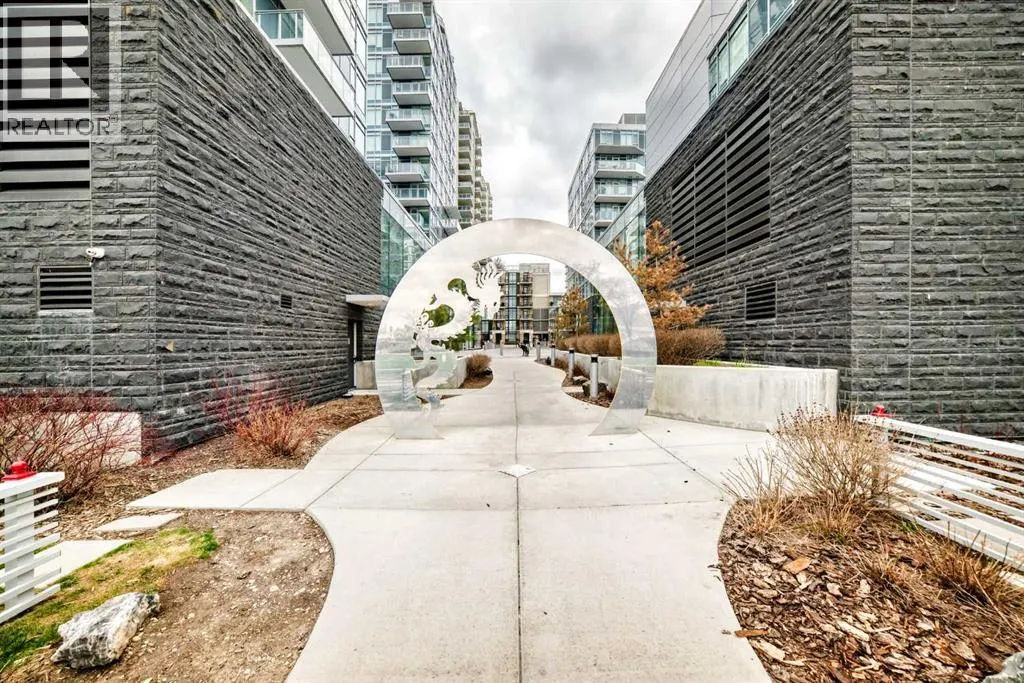 104, 108 Waterfront Court SW