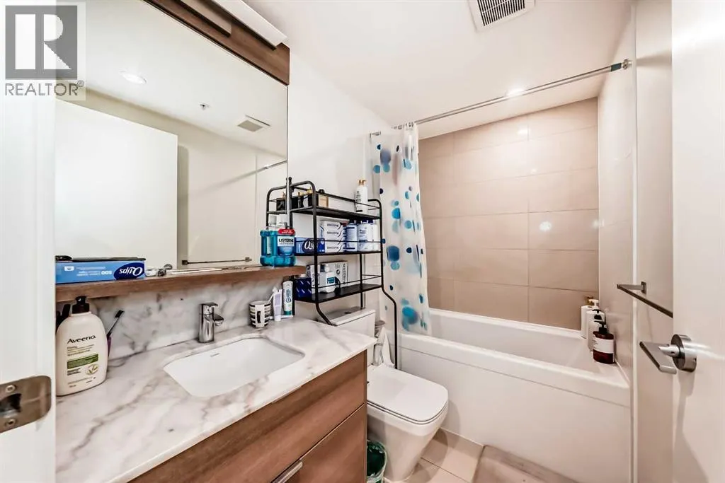 104, 108 Waterfront Court SW