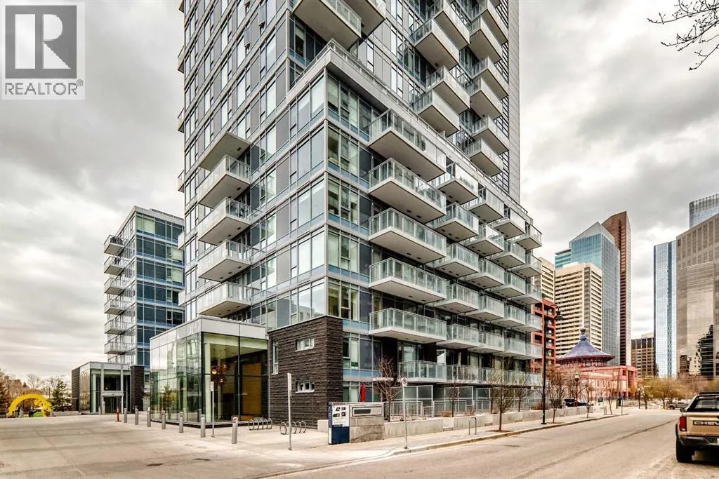 104, 108 Waterfront Court SW
