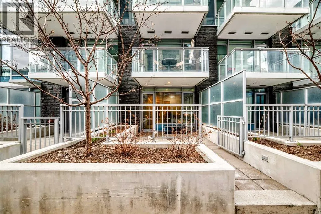 104, 108 Waterfront Court SW