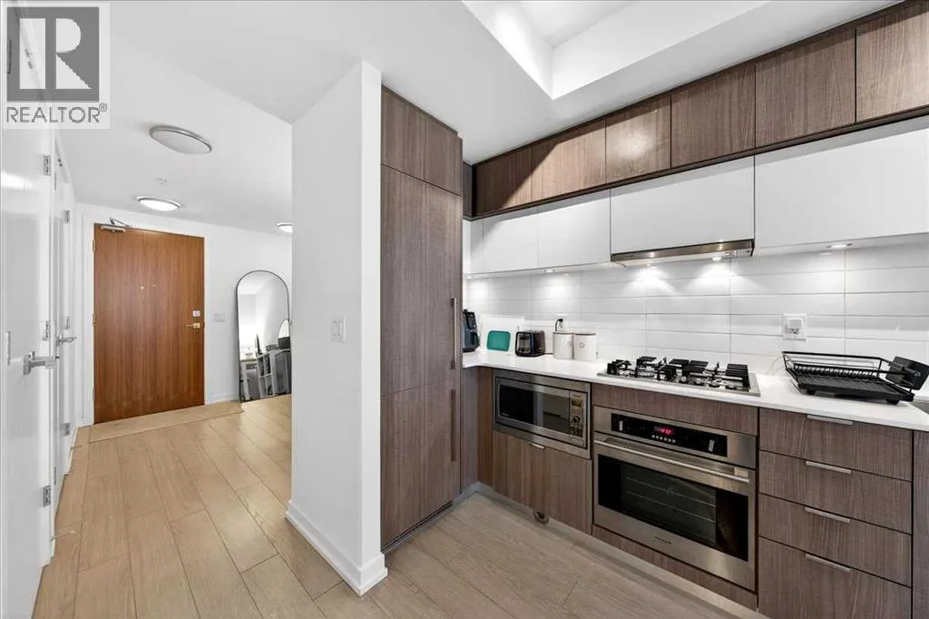 214, 51 Waterfront Mews SW
