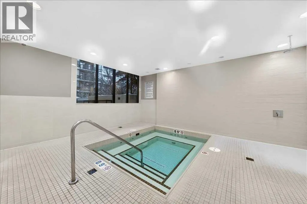 214, 51 Waterfront Mews SW
