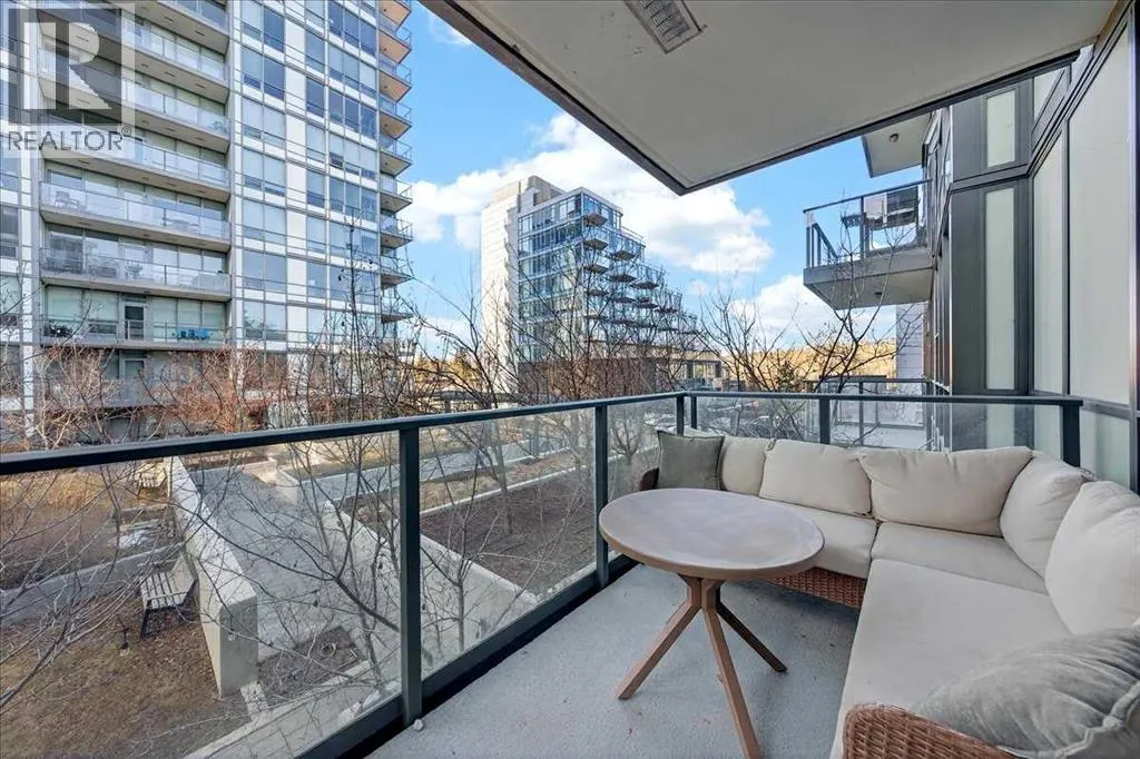 214, 51 Waterfront Mews SW