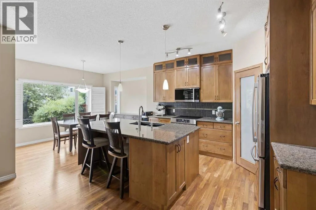 107 Brightonstone Common SE