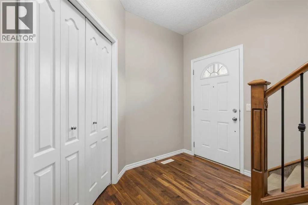 107 Brightonstone Common SE