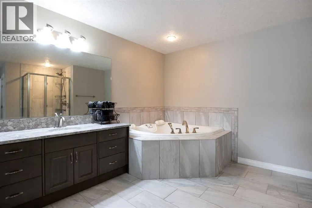 125 Beardsley Crescent