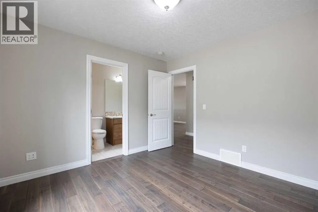 125 Beardsley Crescent
