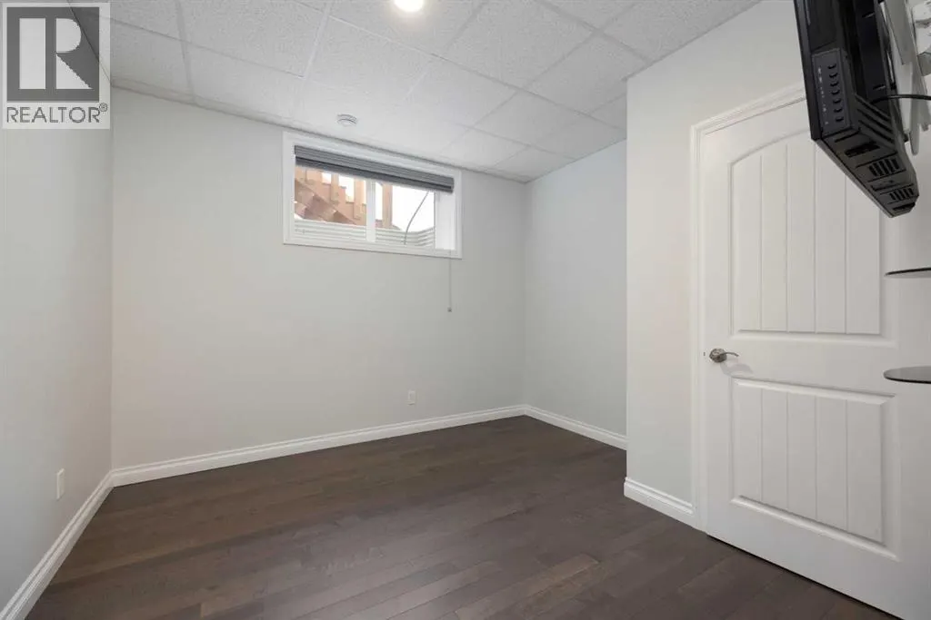 125 Beardsley Crescent