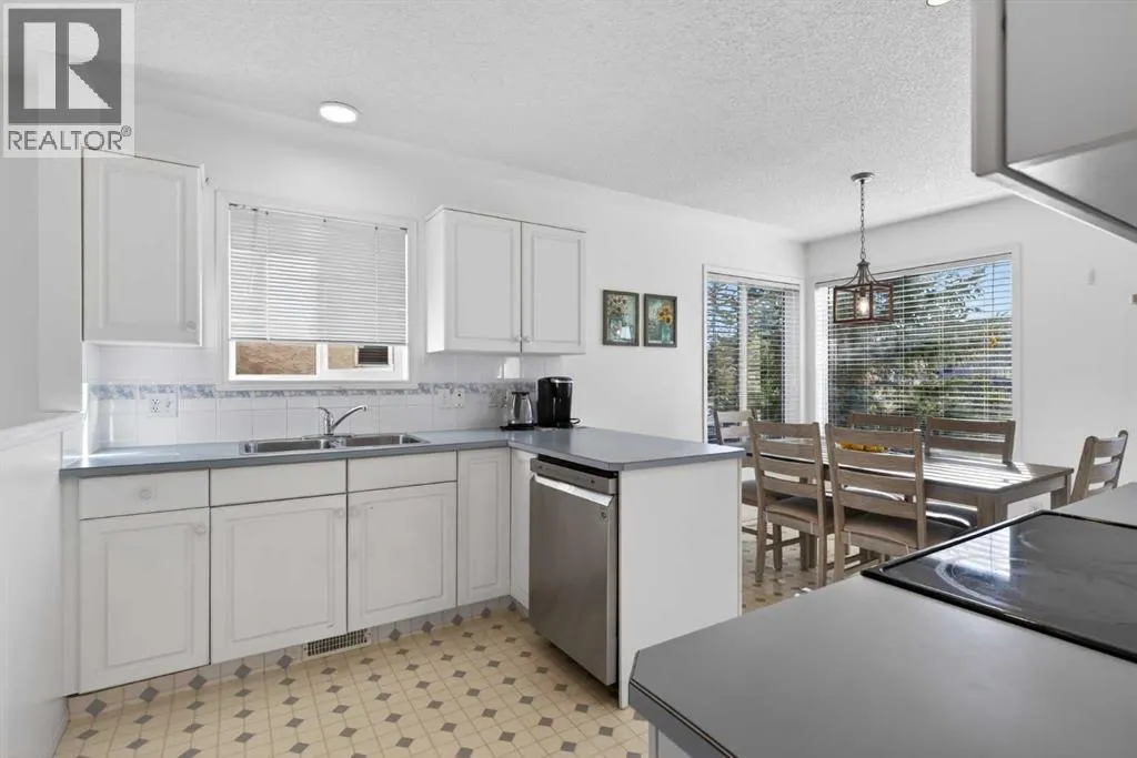 320 Sierra Morena Green SW