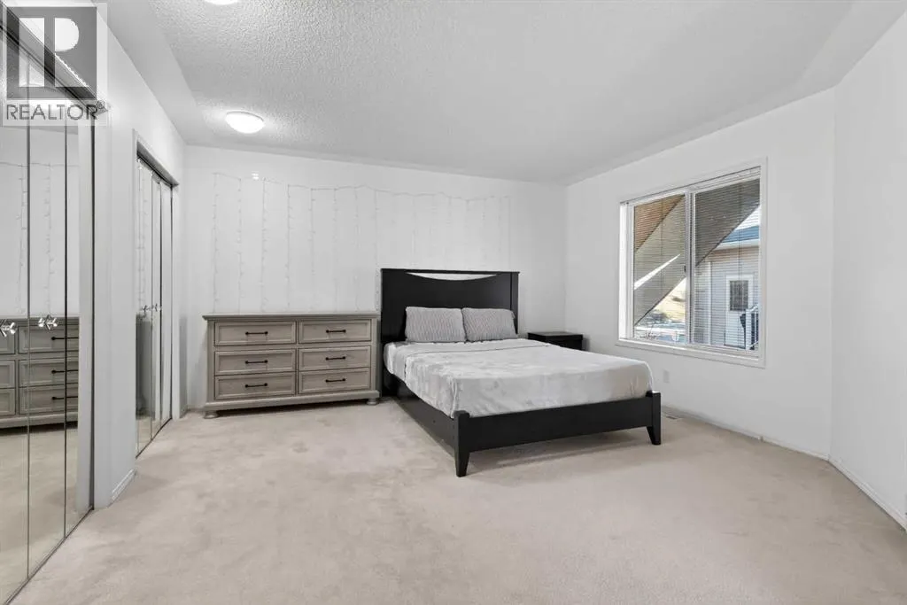 320 Sierra Morena Green SW