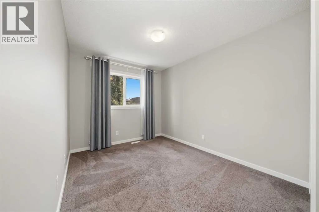 75 Legacy Glen Row SE