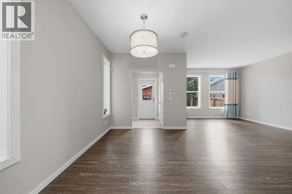 75 Legacy Glen Row SE