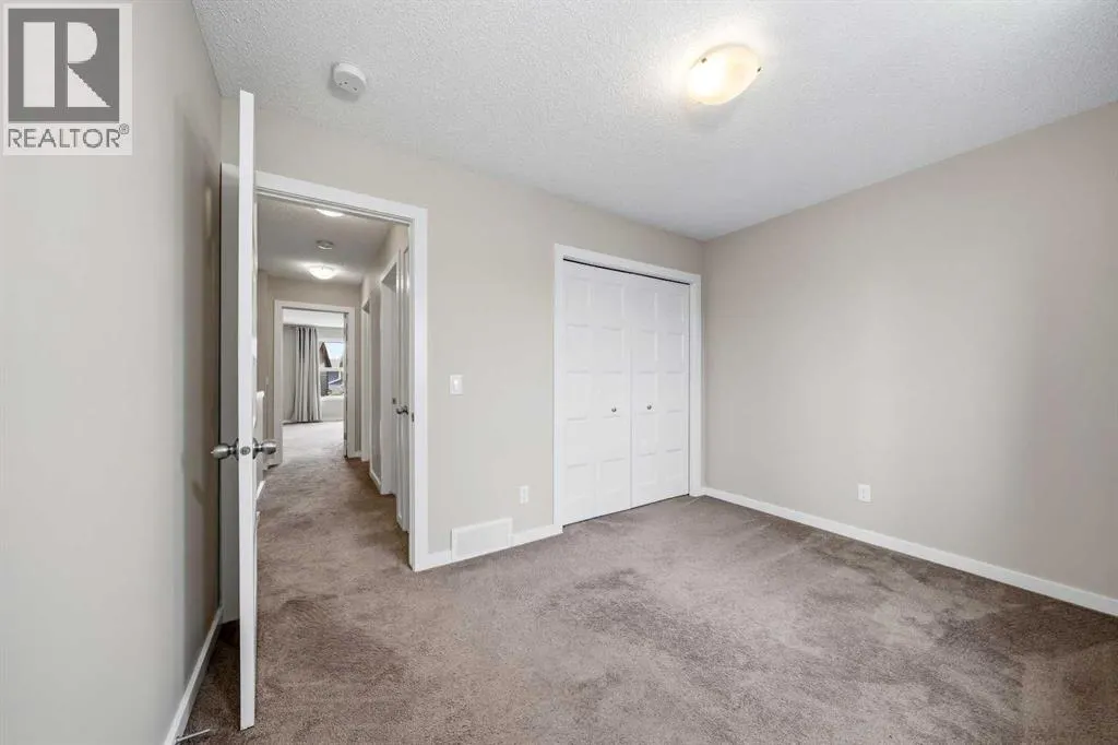 75 Legacy Glen Row SE