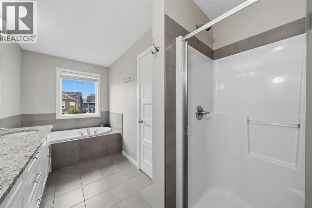 75 Legacy Glen Row SE