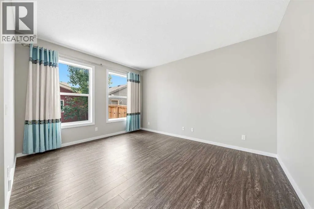 75 Legacy Glen Row SE
