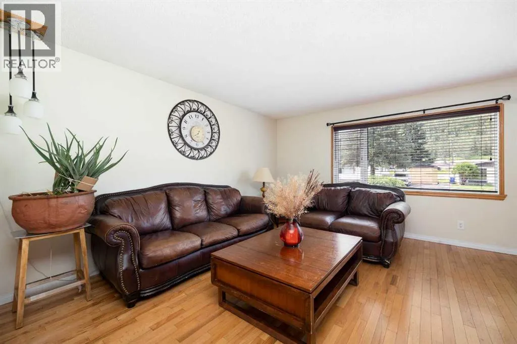 14 Saunderson Avenue
