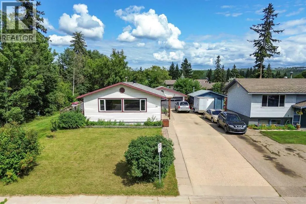 14 Saunderson Avenue
