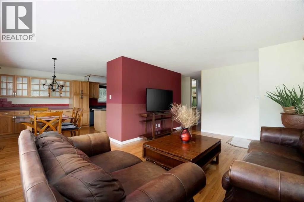 14 Saunderson Avenue