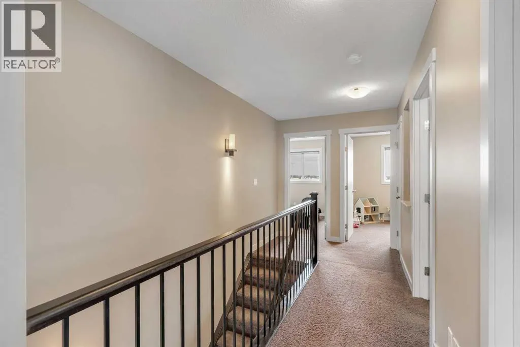 360 Marquis Heights SE