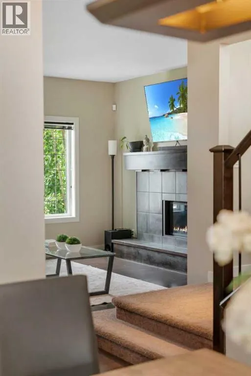 360 Marquis Heights SE