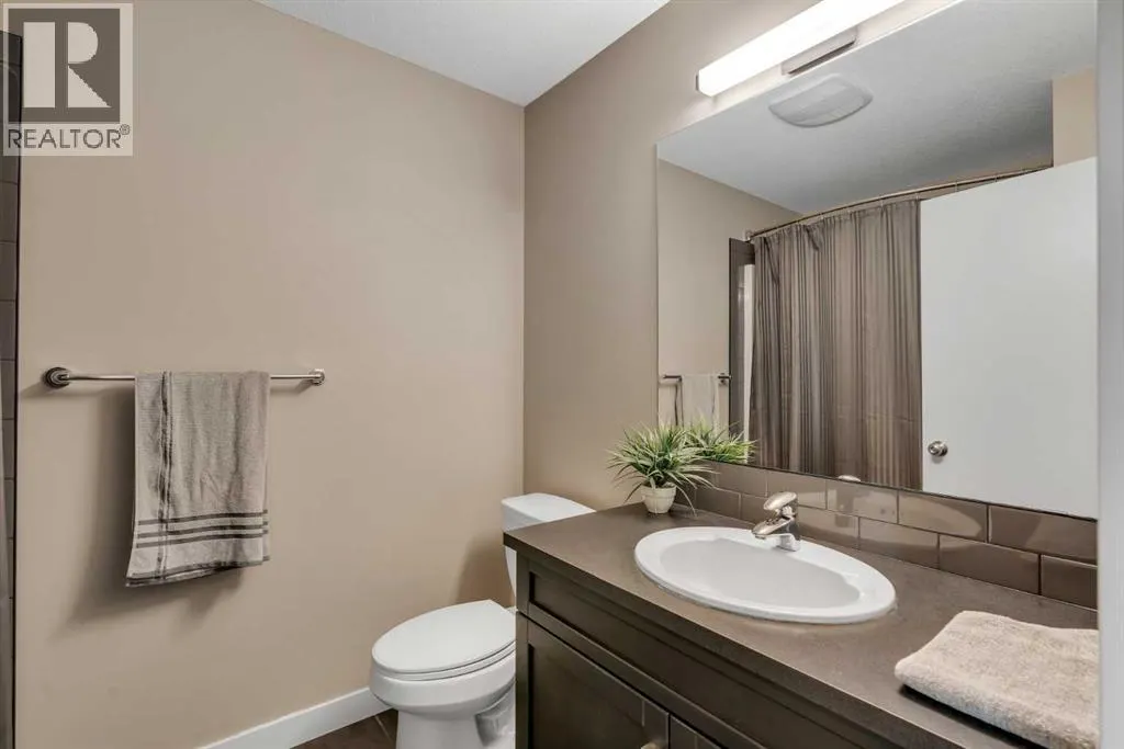 360 Marquis Heights SE