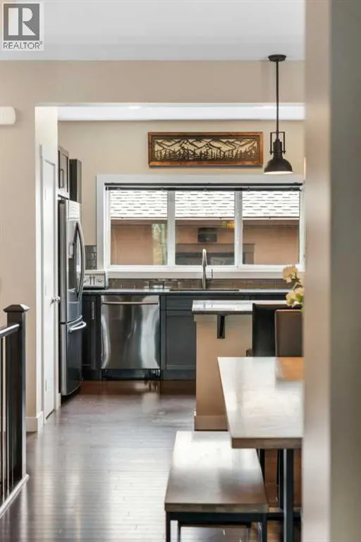360 Marquis Heights SE