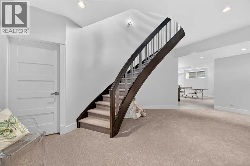 168 Posthill Drive SW