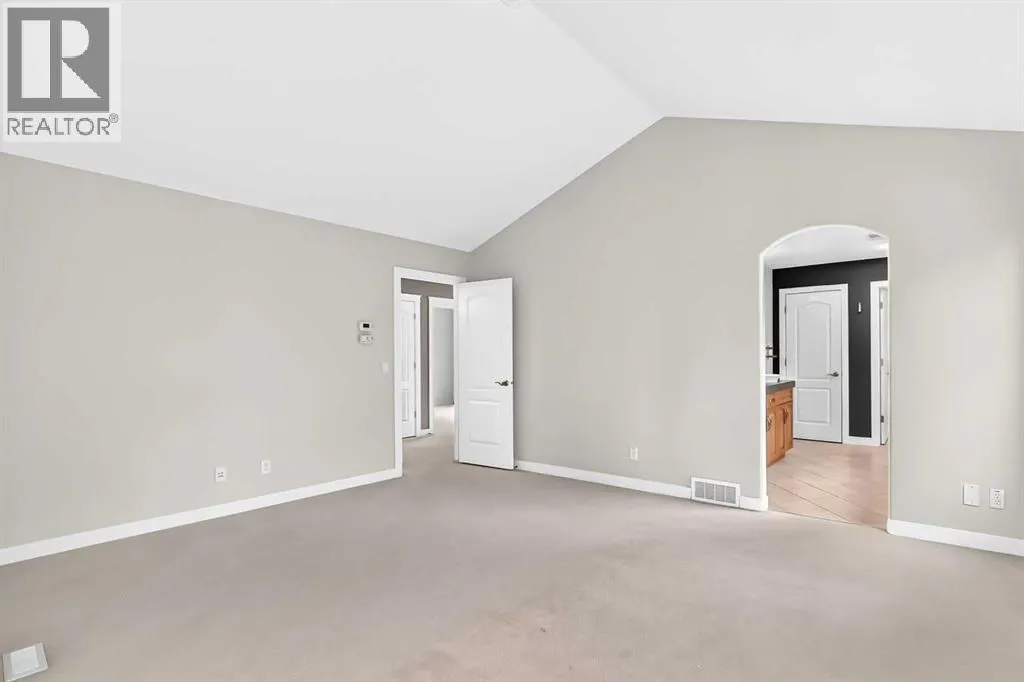 145 Cranridge Terrace SE