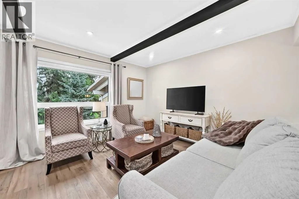 1702, 11010 Bonaventure Drive SE
