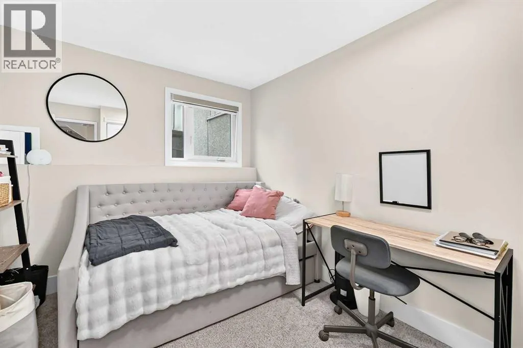 1702, 11010 Bonaventure Drive SE