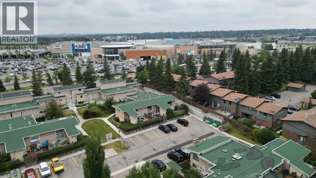 1702, 11010 Bonaventure Drive SE