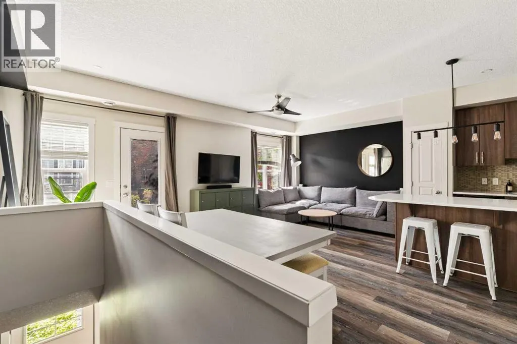 945 Mckenzie Towne Manor SE
