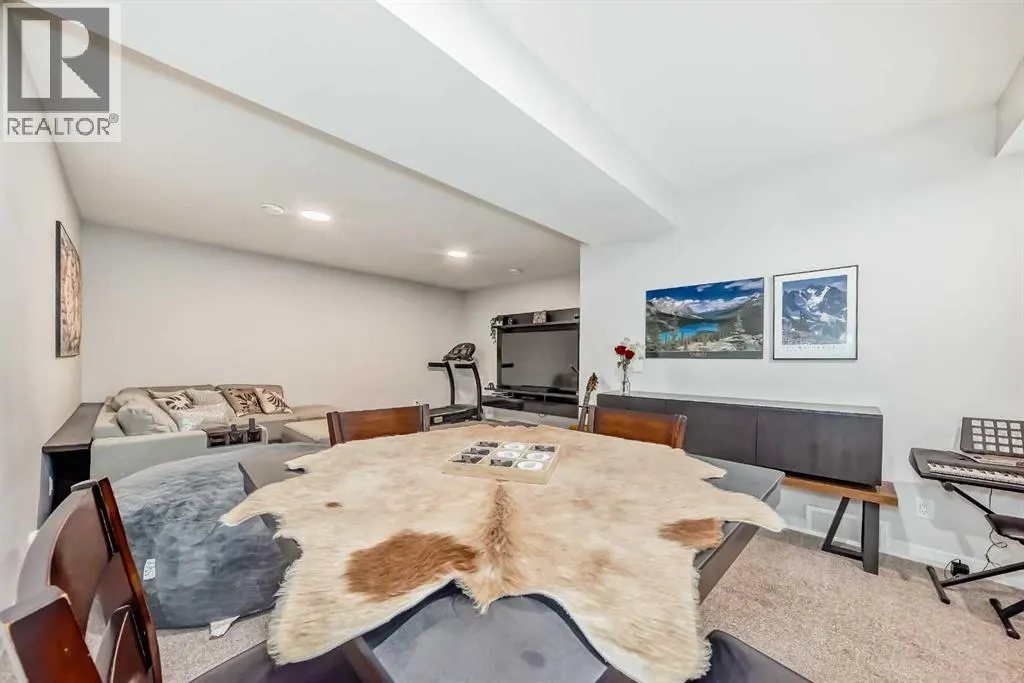 1941 Mahogany Boulevard SE