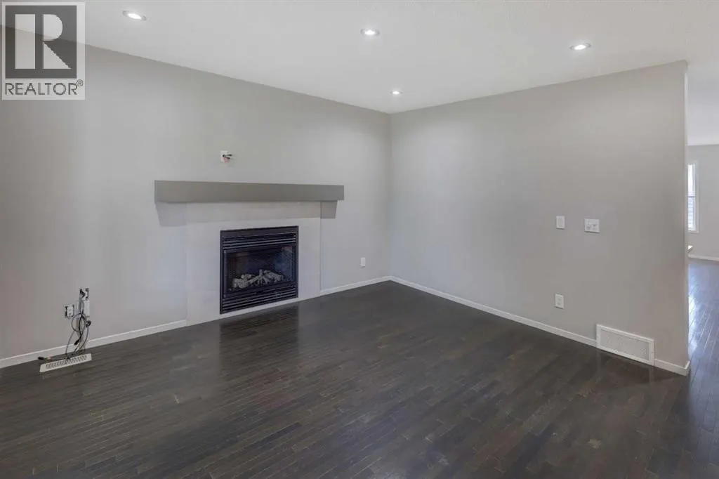 36 Copperstone Court SE
