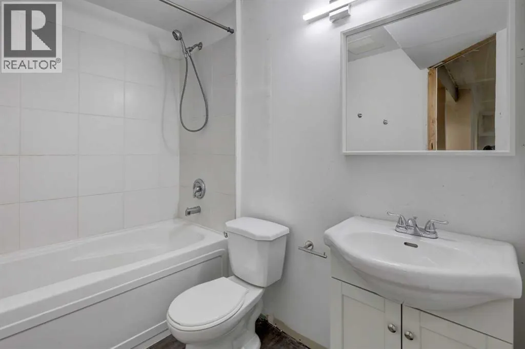 36 Copperstone Court SE
