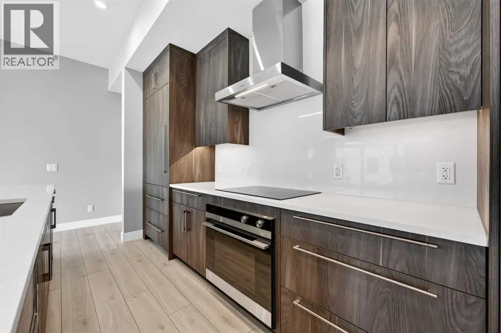 302, 275 Lebel Crescent NW